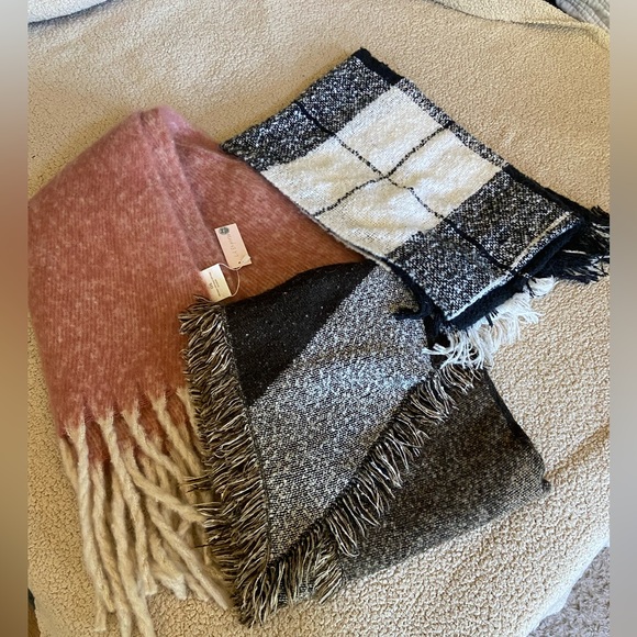 ▪️ BUNDLE ▪️ fall scarf bundle - Picture 1 of 10